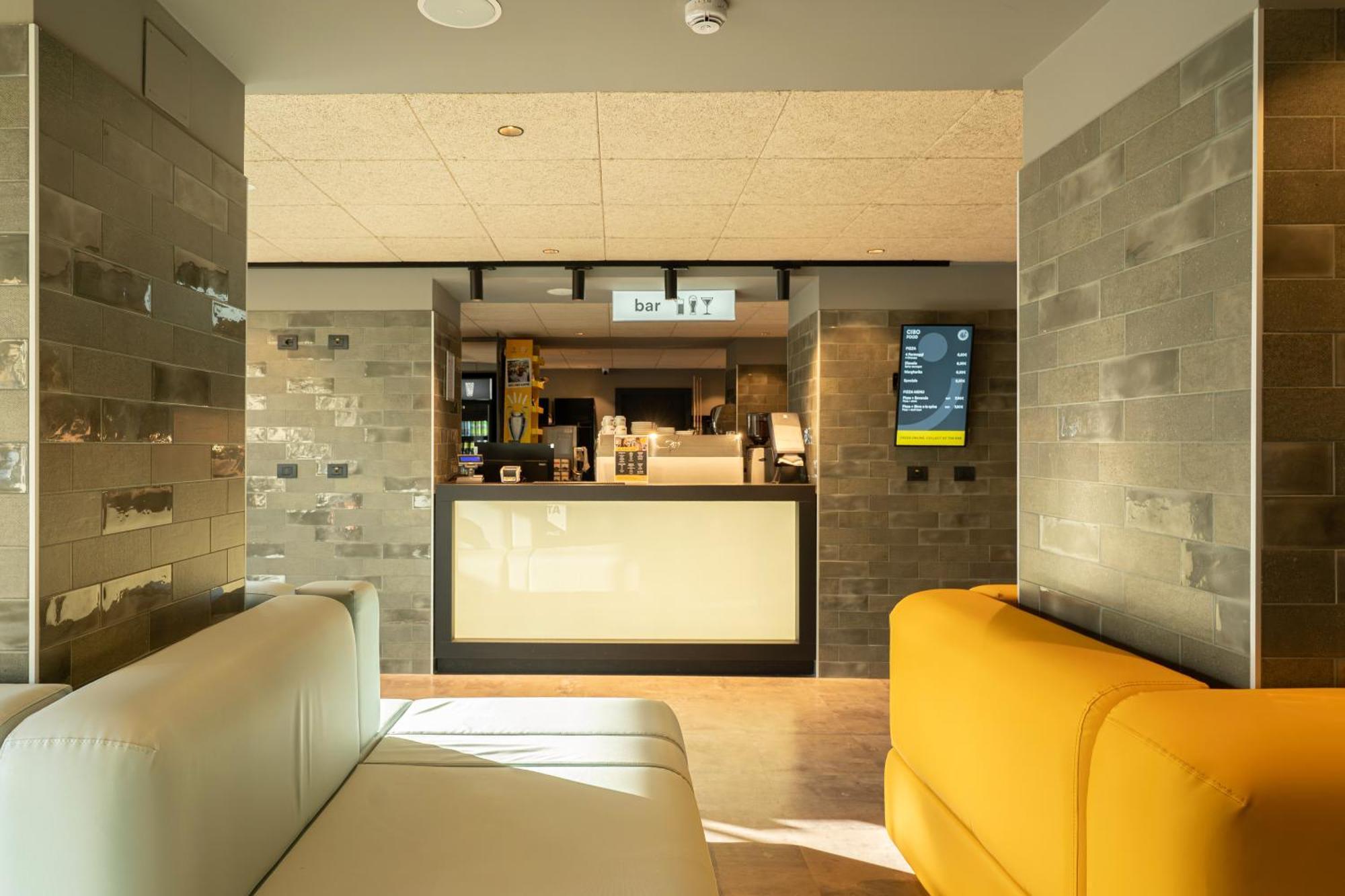A&O Hostel Firenze Campo Di Marte Extérieur photo